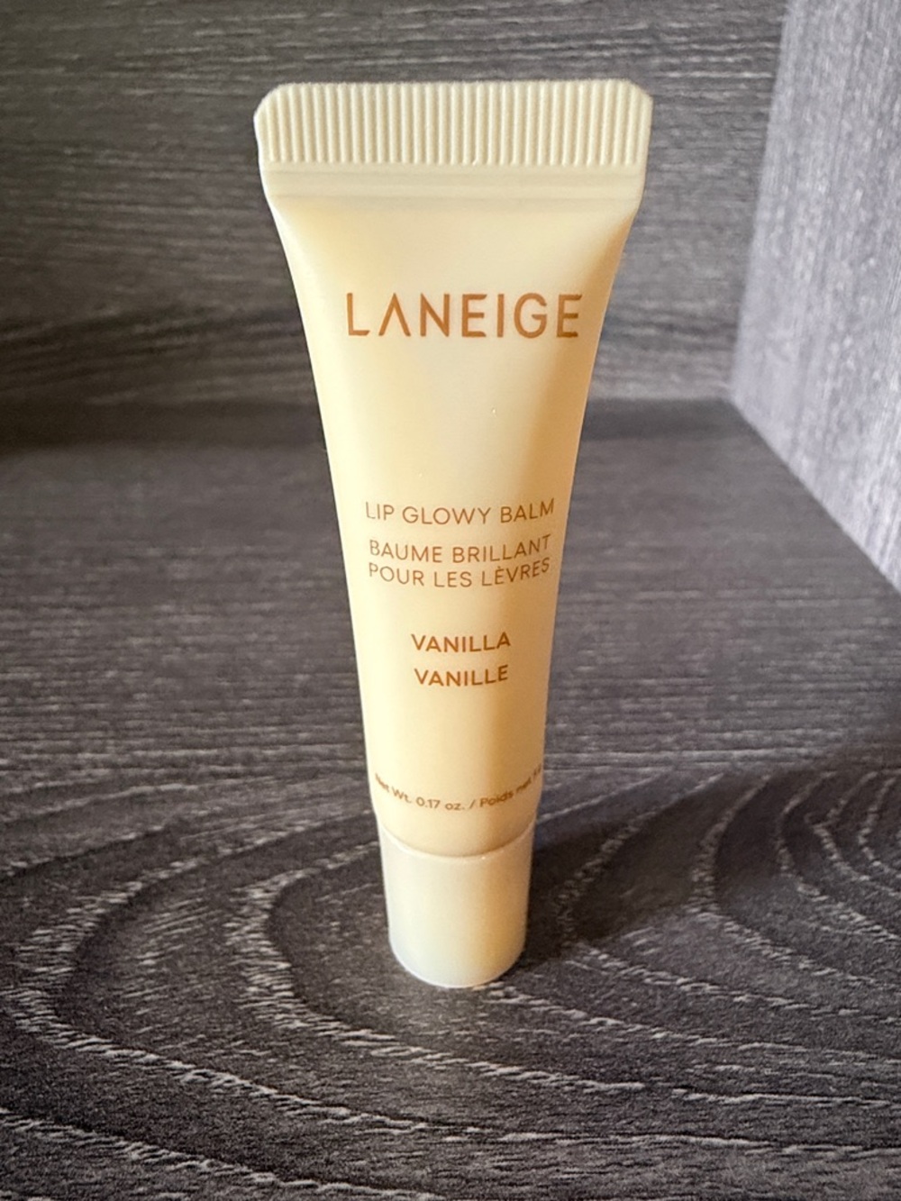 ❤️$9 NWT LANEIGE Lip Glowy Balm Vanilla 5g